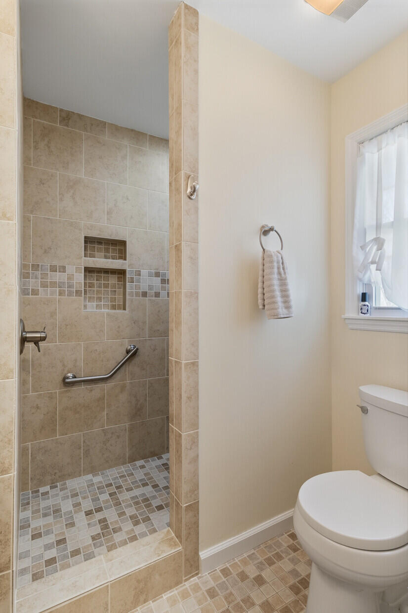 6 Sabina Court Hanahan, SC 29410 - Photo 22 of 49 22_22_mls