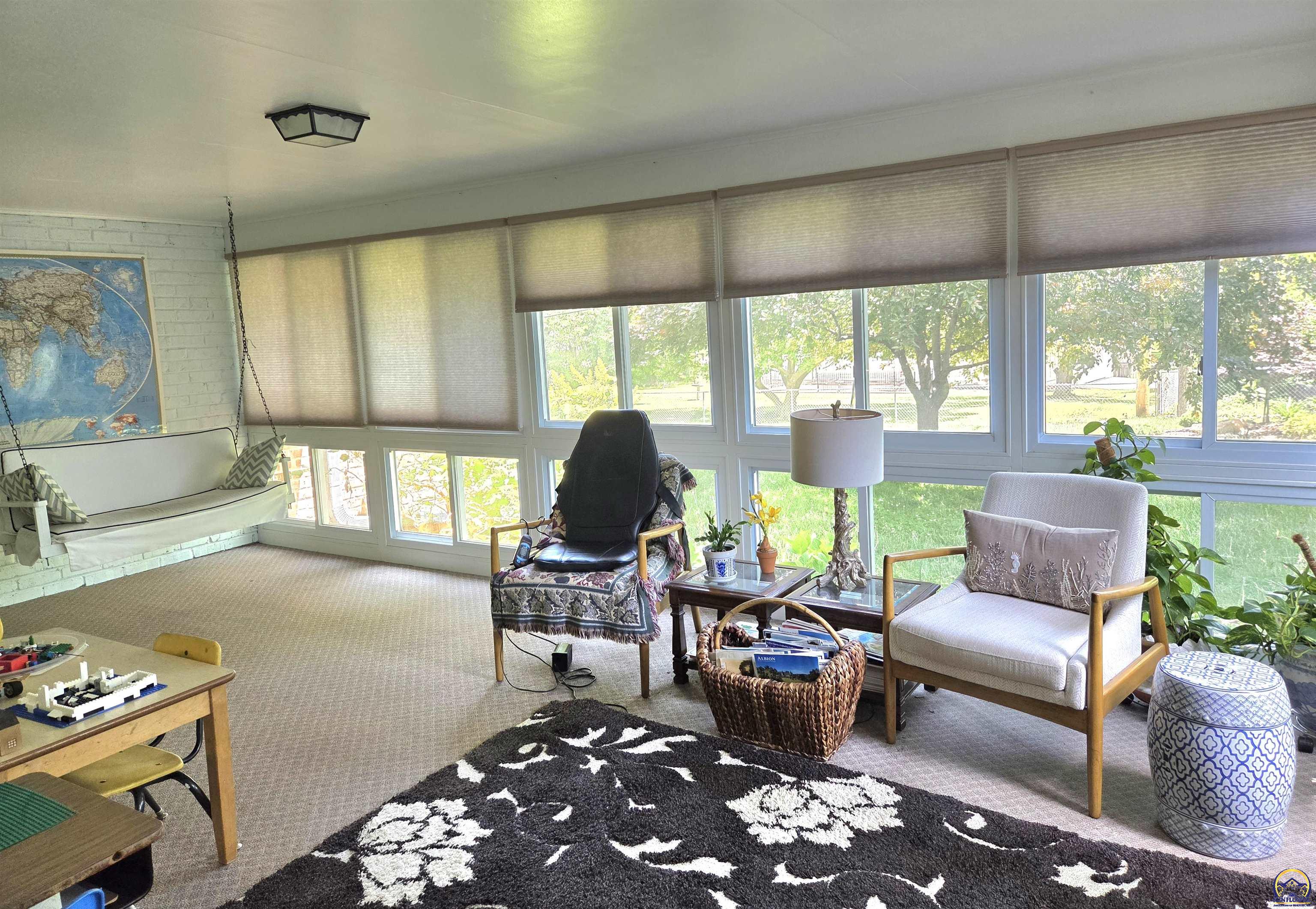 224 Southwest Fairlawn Road Topeka, KS 66606 - Photo 13 of 25