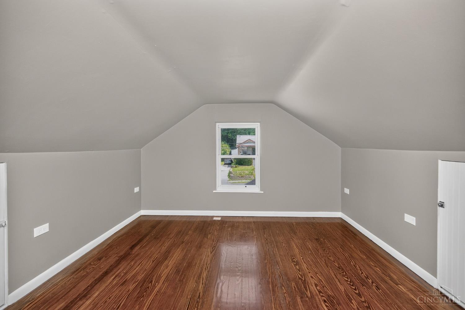 4349 Harding Avenue Cheviot, OH 45211 - Photo 17 of 25