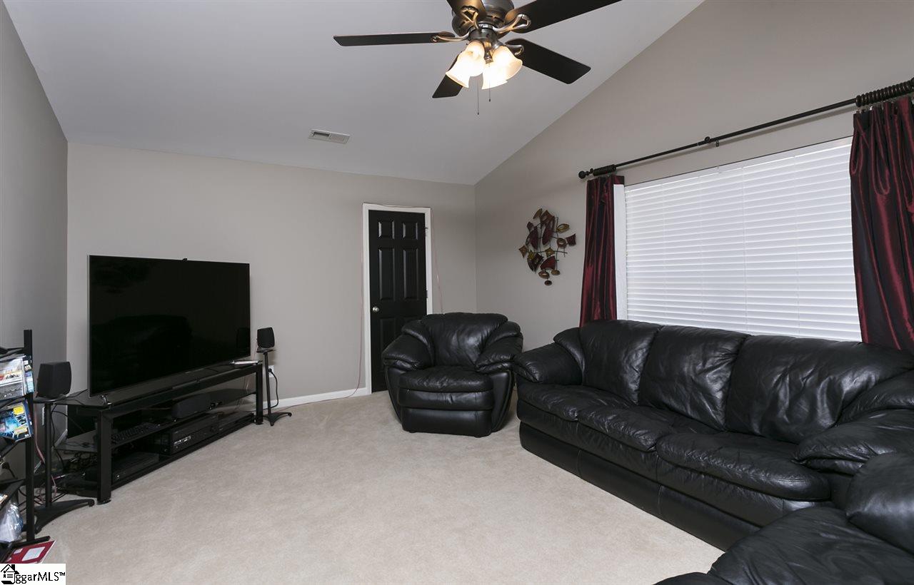 511 Ambling Way Duncan, SC 29334 - Photo 18 of 29 Gallery Image 18