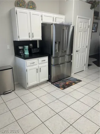 $2,595 | 5301 Sly Fox Court, Las Vegas, NV 89130
