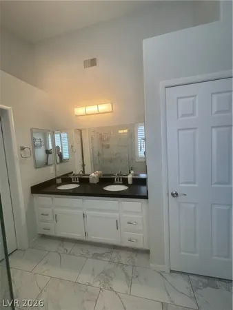 $2,595 | 5301 Sly Fox Court, Las Vegas, NV 89130