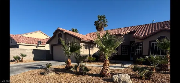 $2,595 | 5301 Sly Fox Court, Las Vegas, NV 89130