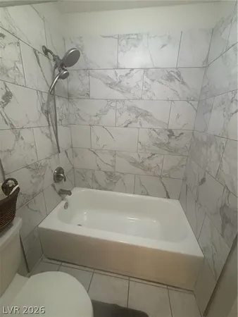 $2,595 | 5301 Sly Fox Court, Las Vegas, NV 89130