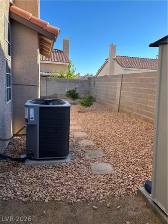 $2,595 | 5301 Sly Fox Court, Las Vegas, NV 89130