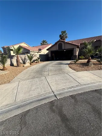 $2,595 | 5301 Sly Fox Court, Las Vegas, NV 89130