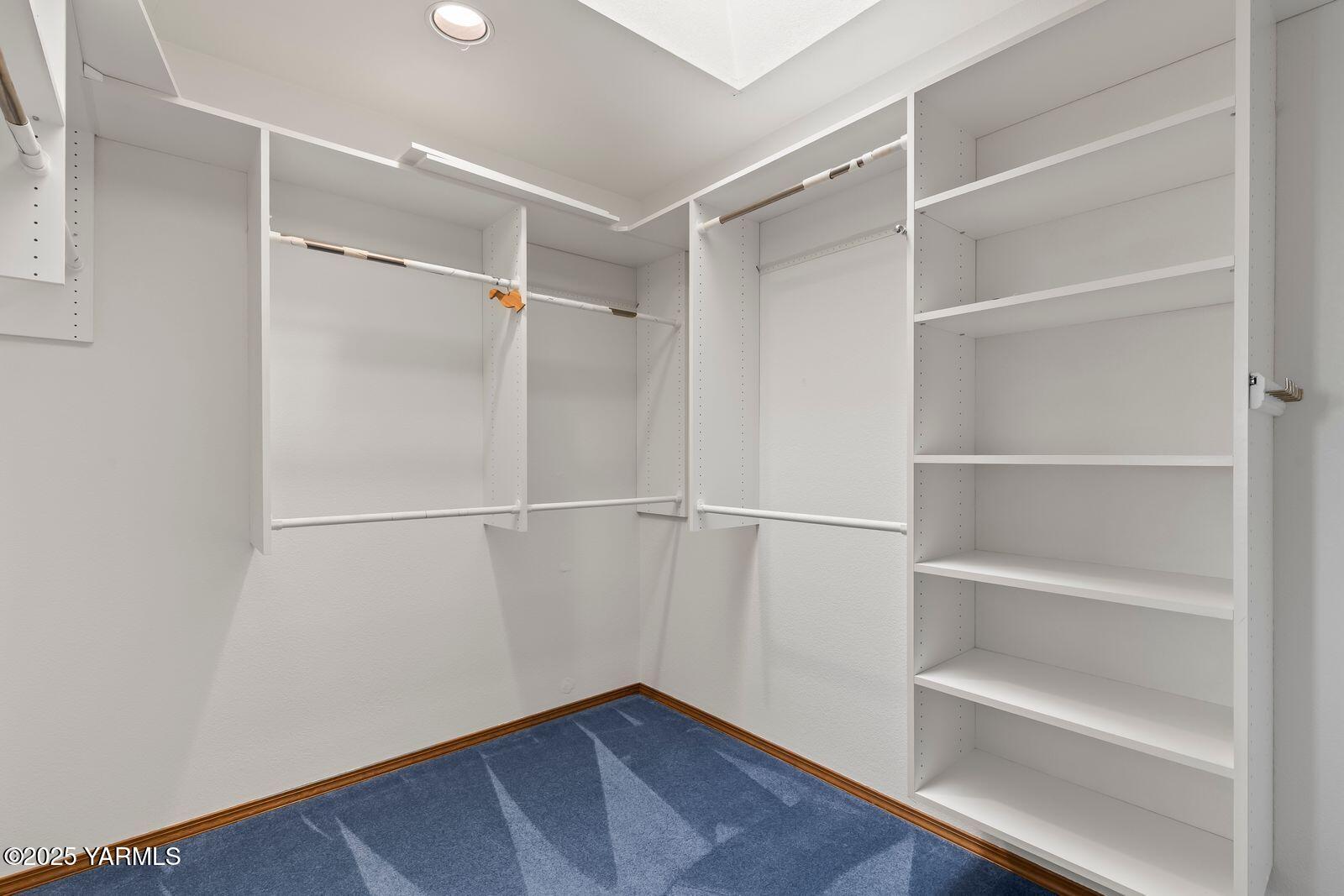 720 Country Club Drive Yakima, WA 98901 - Photo 39 of 48 a view of an empty walk in closet