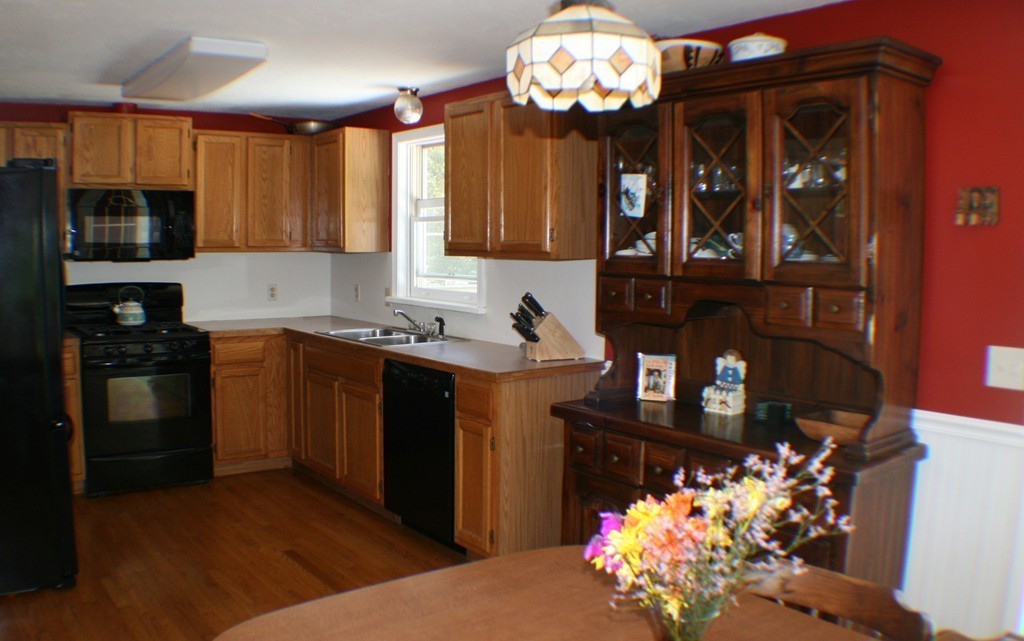 33 Intervale Road Dudley, MA 01571 - Photo 8 of 24 Gallery Image 8