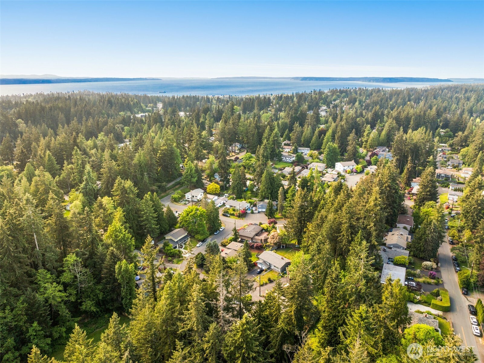 9417 235th Place Southwest Edmonds, WA 98020 - Photo 29 of 30 view of city and mountain