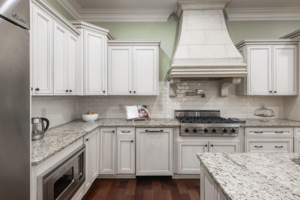 3282 Pinestream Road Northwest Atlanta, GA 30327 - Photo 15 of 54