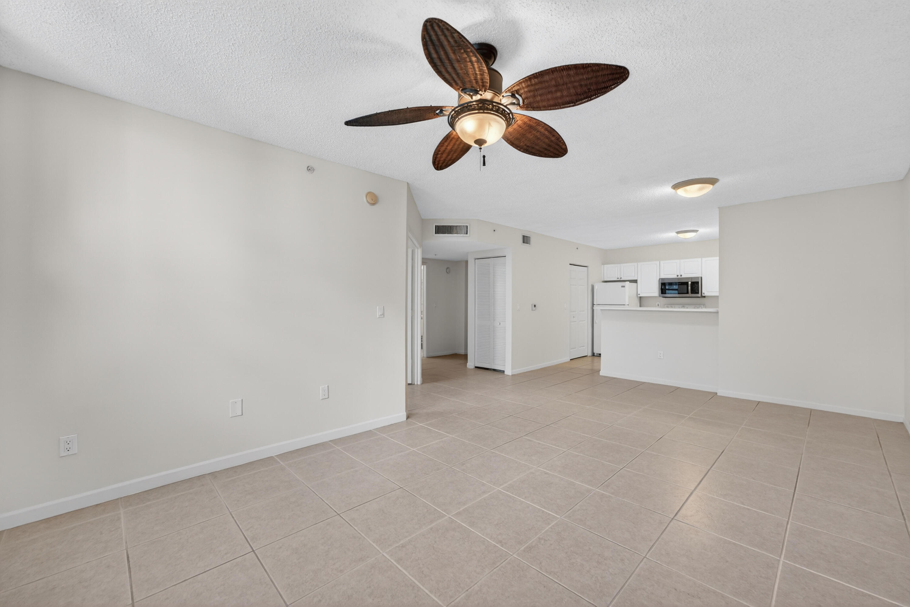 651 Okeechobee Boulevard, Unit 302 West Palm Beach, FL 33401 - Photo 10 of 29 a view of an empty room