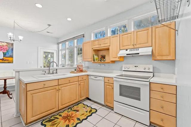 $521,900 | 119 Berry Tree Drive, Pawleys Island, SC 29585