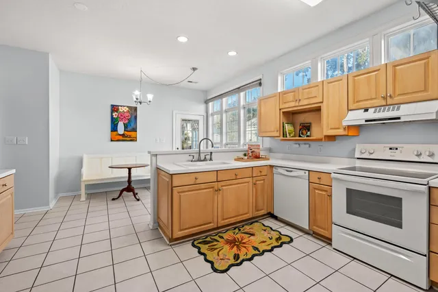 $521,900 | 119 Berry Tree Drive, Pawleys Island, SC 29585