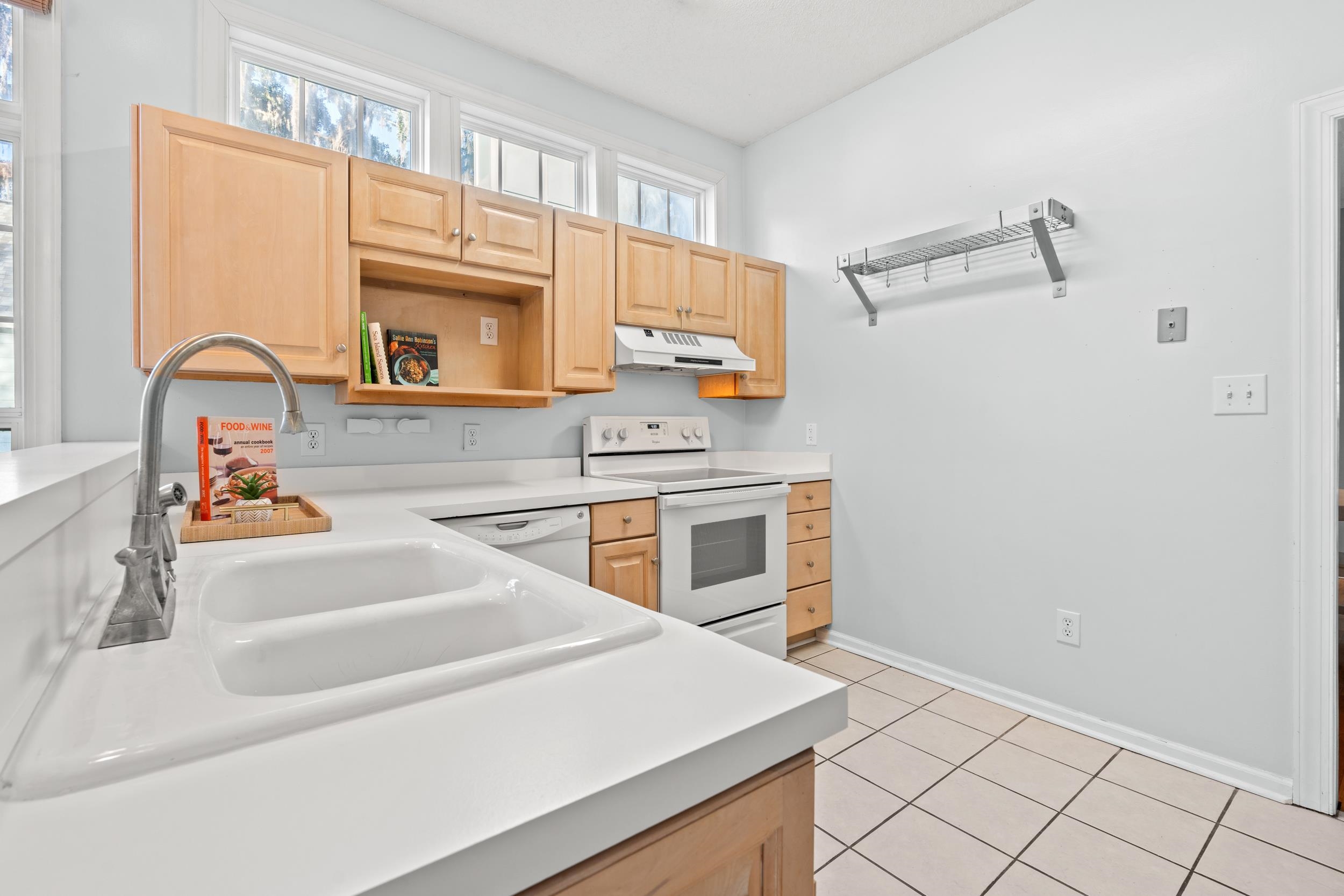 119 Berry Tree Drive Pawleys Island, SC 29585 - Photo 10 of 29