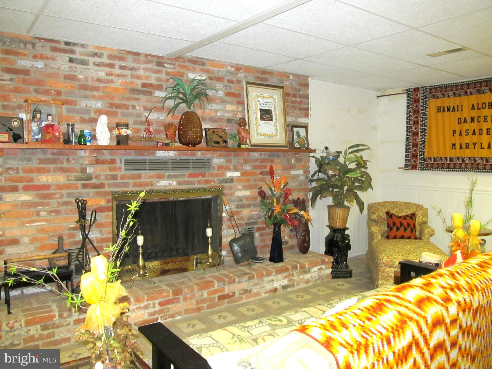 824 Riverside Drive Pasadena, MD 21122 - Photo 22 of 27 Basement family room