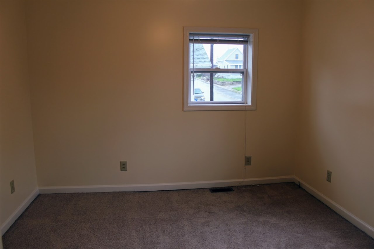 1319 R Street Bedford, IN 47421 - Photo 7 of 18 Gallery Image 7