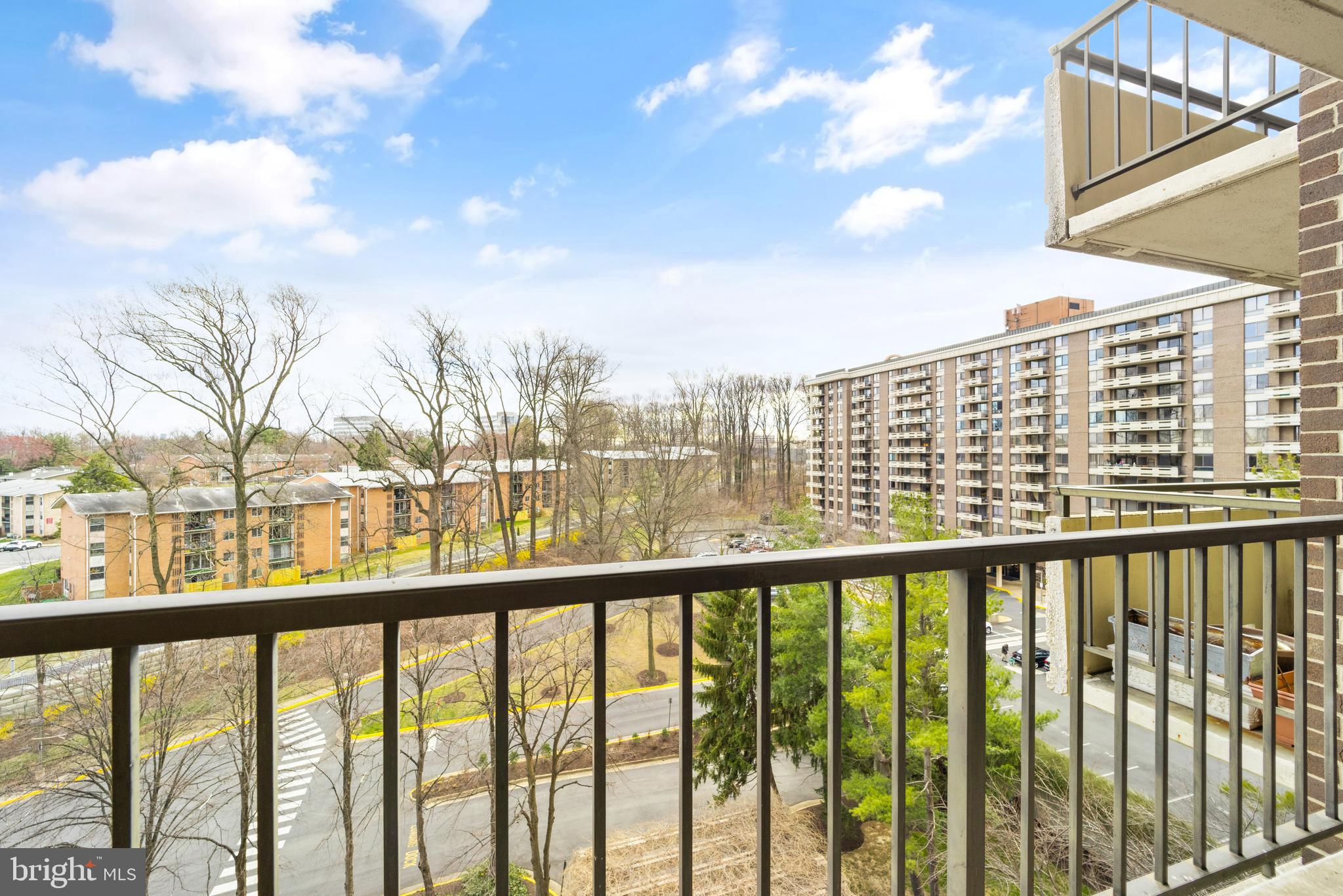 1800 Old Meadow Road, Unit 916 McLean, VA 22102 - Photo 14 of 47 Balcony view