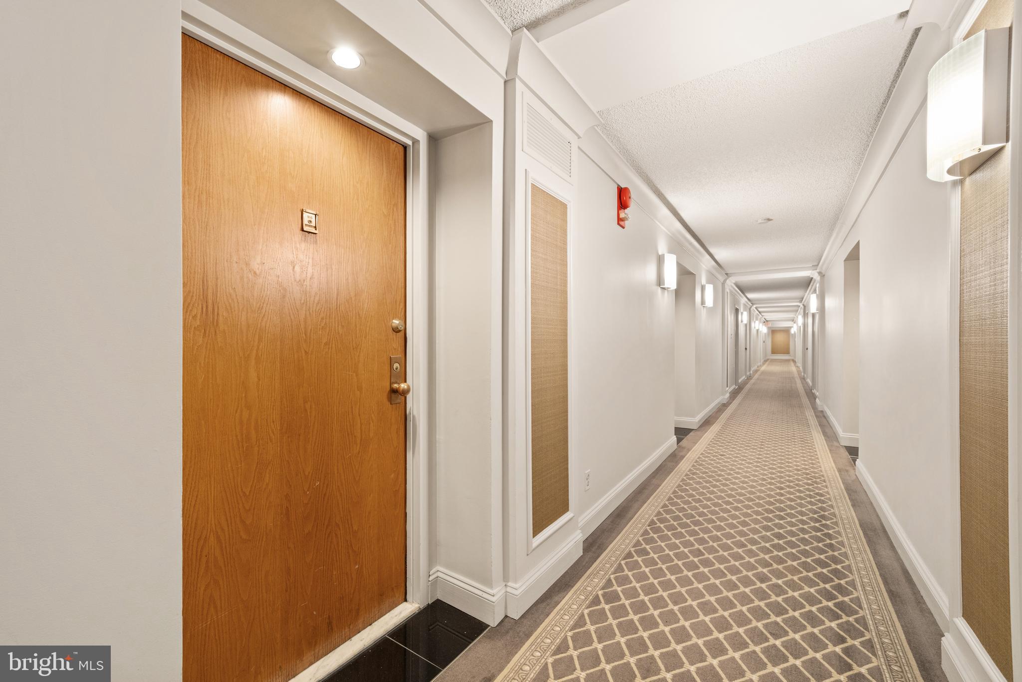 1800 Old Meadow Road, Unit 916 McLean, VA 22102 - Photo 17 of 47