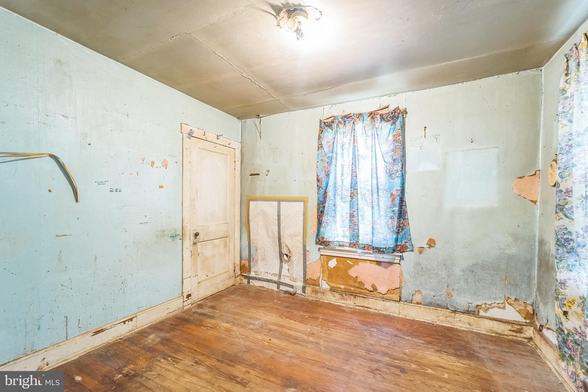 912 Windsor Avenue Annapolis, MD 21403 - Photo 6 of 29 a view of a room with an empty space