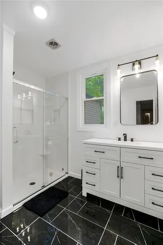 $300,000 | 8304 Mercier Street, Kansas City, MO 64114