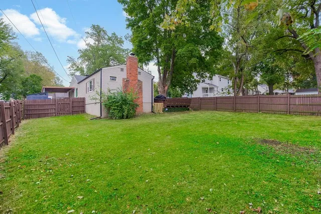 $300,000 | 8304 Mercier Street, Kansas City, MO 64114