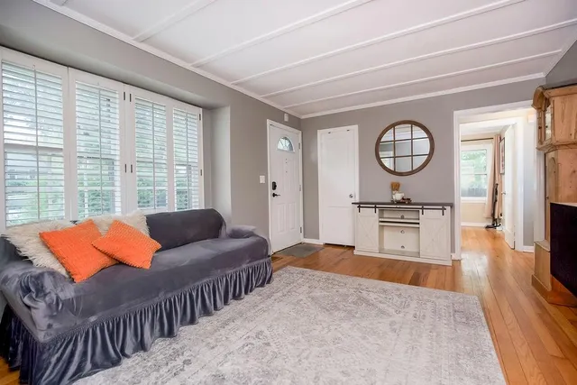 $300,000 | 8304 Mercier Street, Kansas City, MO 64114