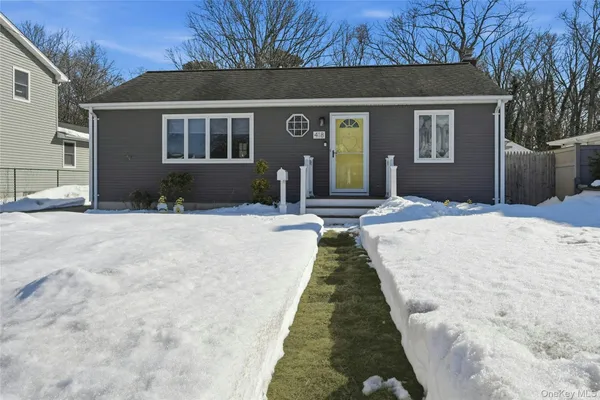$630,000 | 418 Old Farmingdale Road, West Babylon, NY 11704