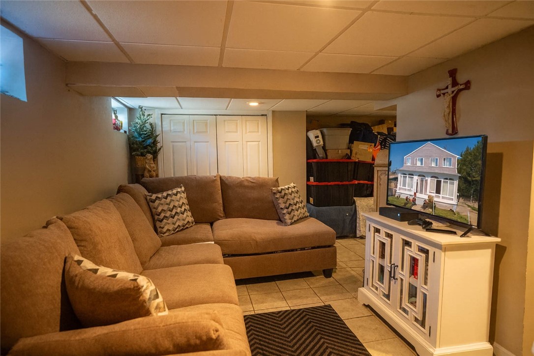 21 Madison Street Warwick, RI 02888 - Photo 11 of 30 Basement family room