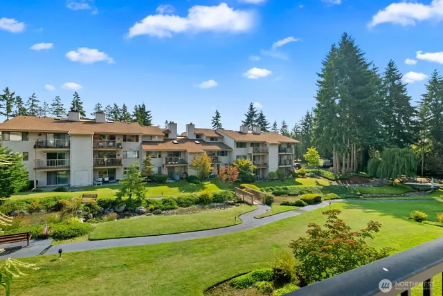 $429,950 | 7612 37th Street West, Unit D, University Place, WA 98466