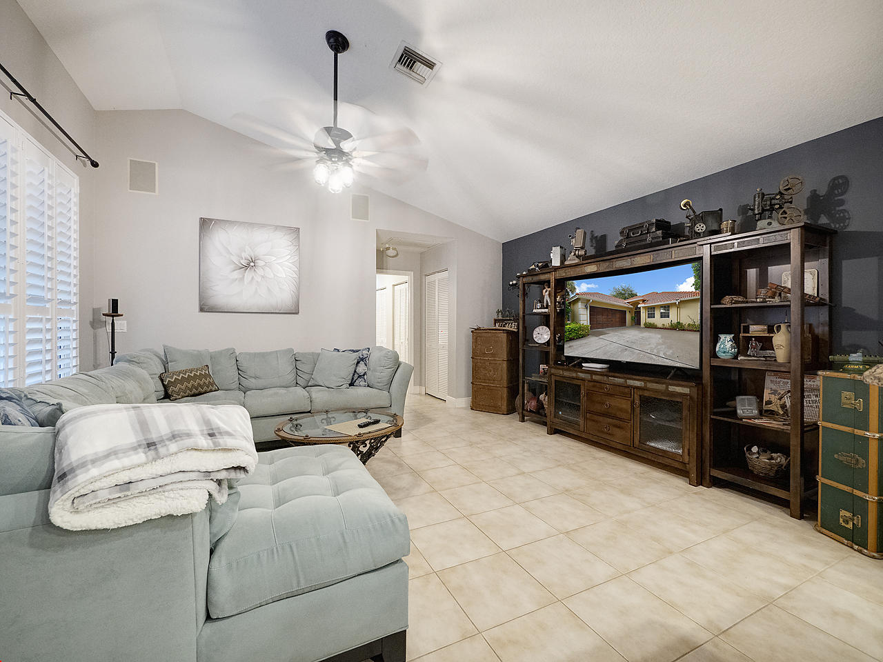 2749 Pointe Circle Greenacres, FL 33413 - Photo 3 of 18 007 copy