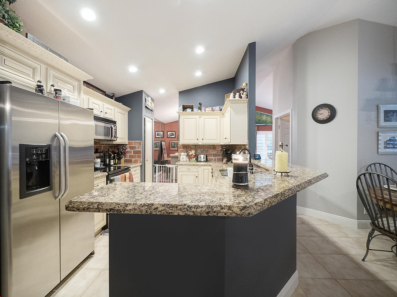 2749 Pointe Circle Greenacres, FL 33413 - Photo 5 of 18 008 copy