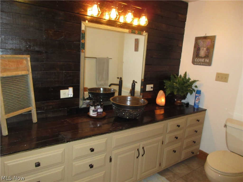 8273 Burbank Road Wooster, OH 44691 - Photo 18 of 34 Gallery Image 18