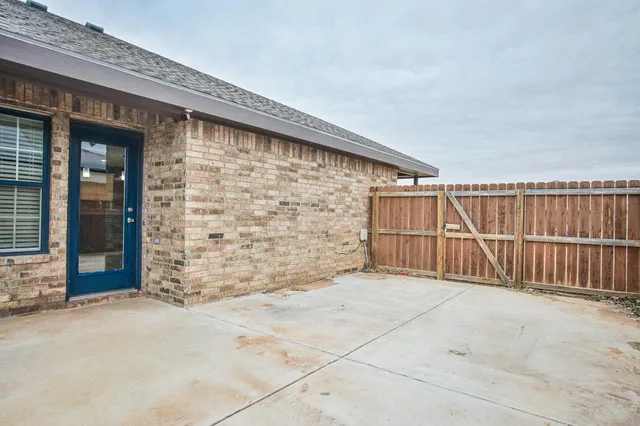$1,900 | 8809 16th Street, Lubbock, TX 79416