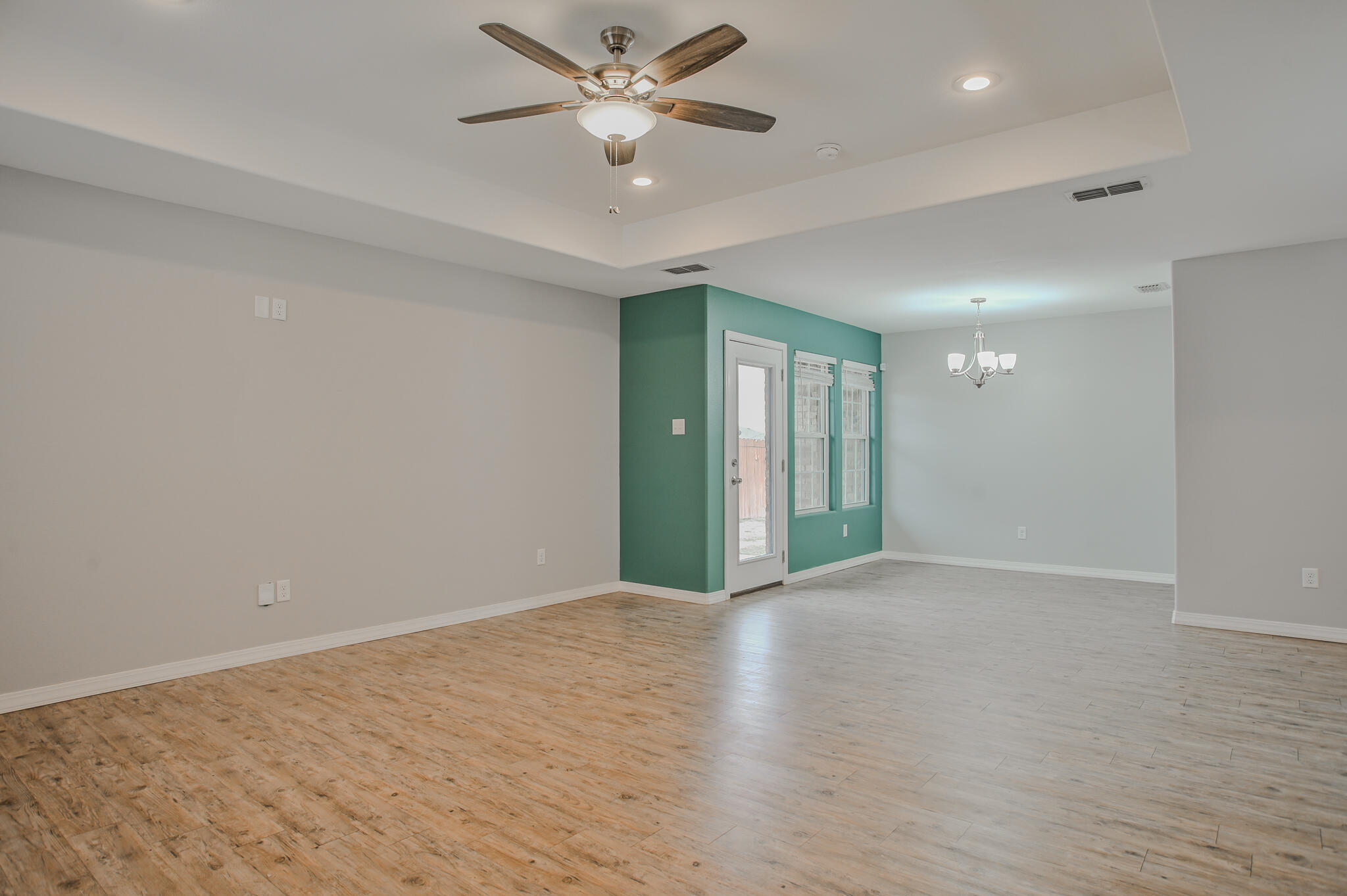 8809 16th Street Lubbock, TX 79416 - Photo 4 of 27 haleydphotography-4