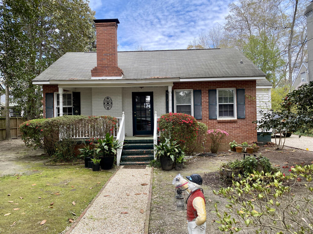 610 Colleton Avenue Southeast Aiken, SC 29801 - Photo 2 of 21