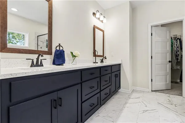 $449,900 | 100 Dove Creek, LaGrange, GA 30241