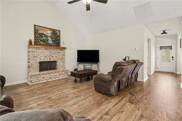 $449,900 | 100 Dove Creek, LaGrange, GA 30241