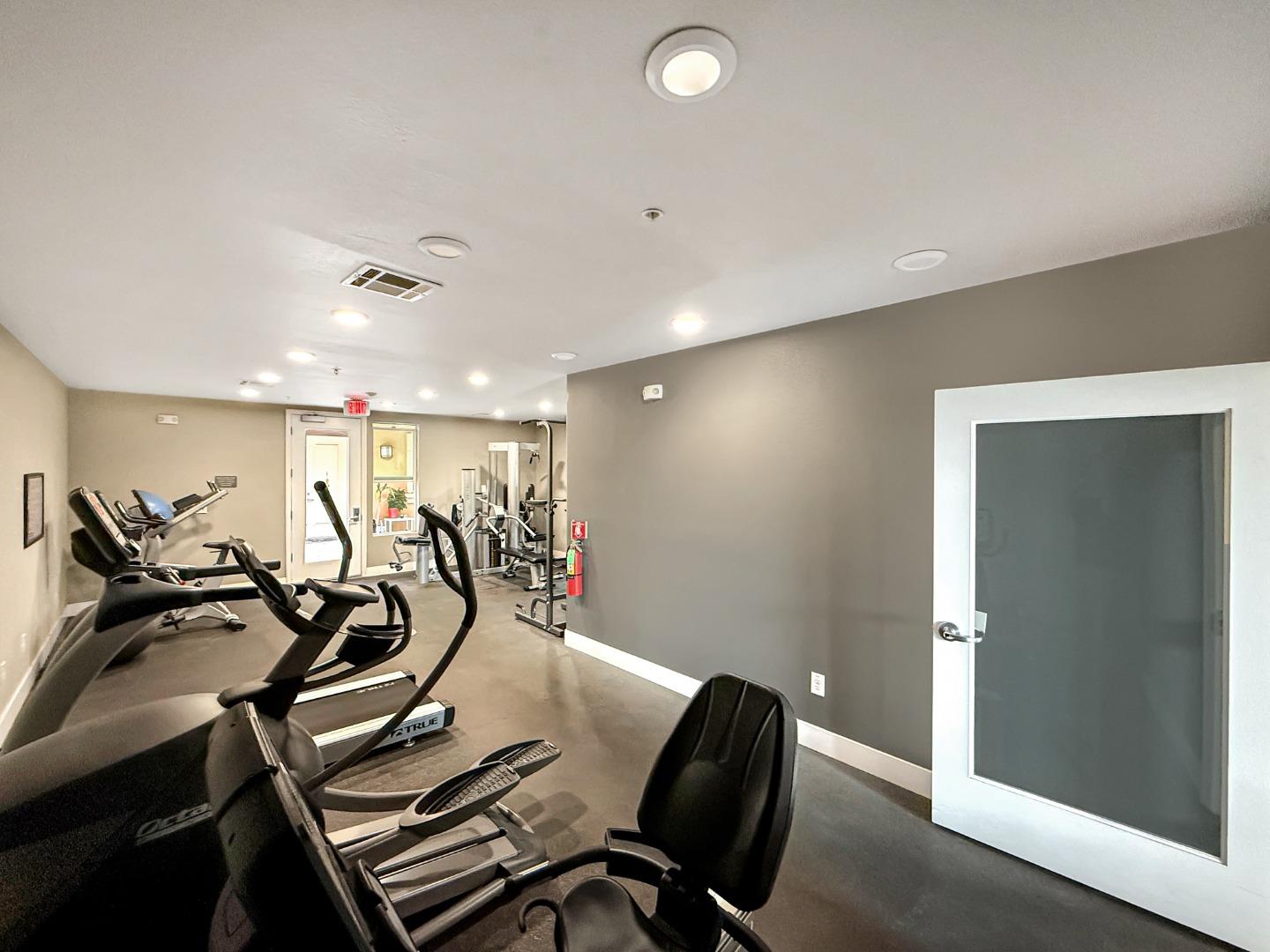 538 South Mathilda Avenue, Unit 301 Sunnyvale, CA 94086 - Photo 25 of 45