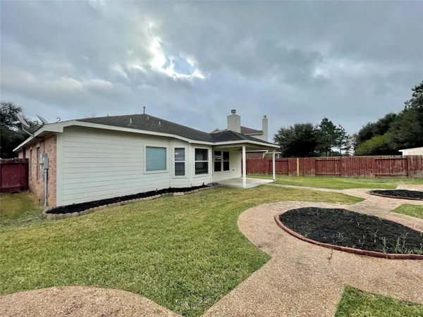 $2,000 | 3211 Amber Meadow Drive, Katy, TX 77449