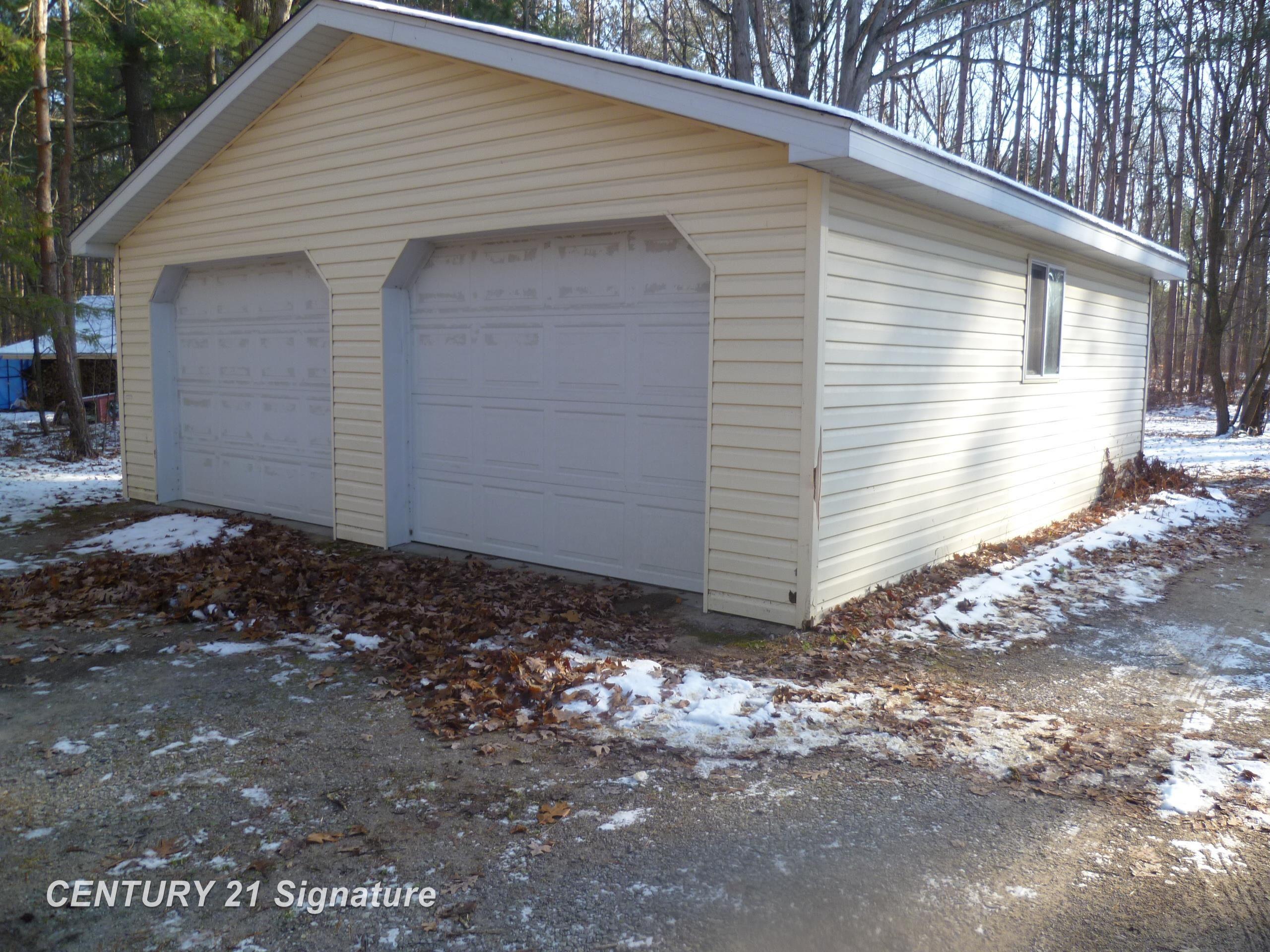 4667 South Graham Road St. Charles, MI 48655 - Photo 2 of 16 Gallery Image 2