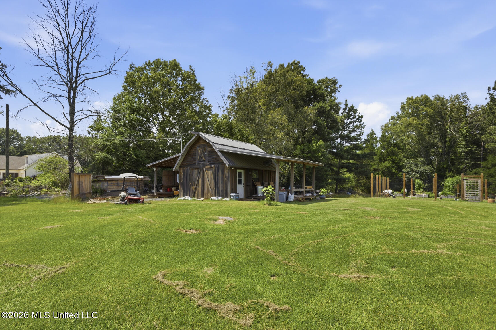 301 Oakdale Road Madison, MS 39110 - Photo 8 of 20 301 Oakdale-7