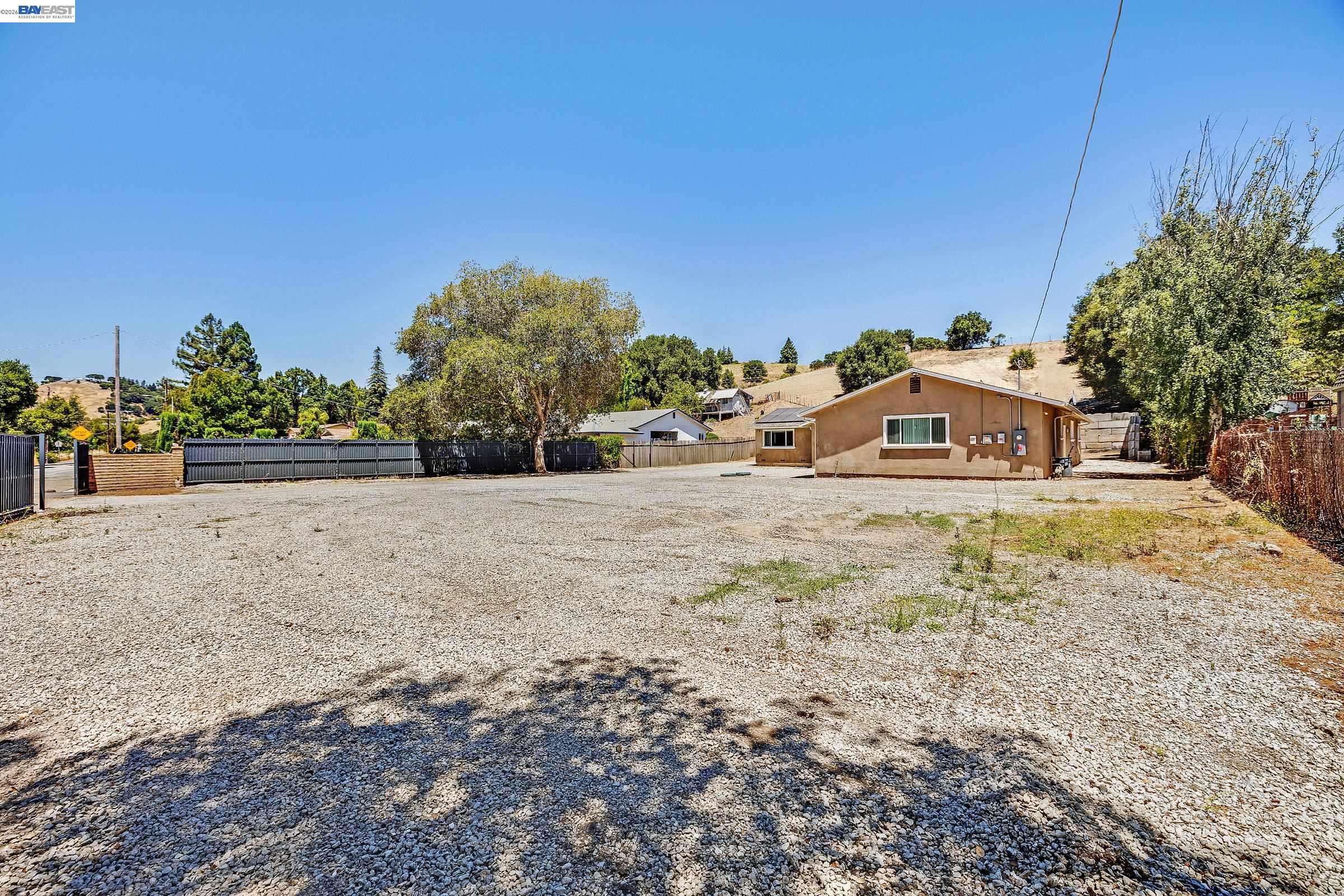 6344 Palo Verde Road Castro Valley, CA 94552 - Photo 11 of 56