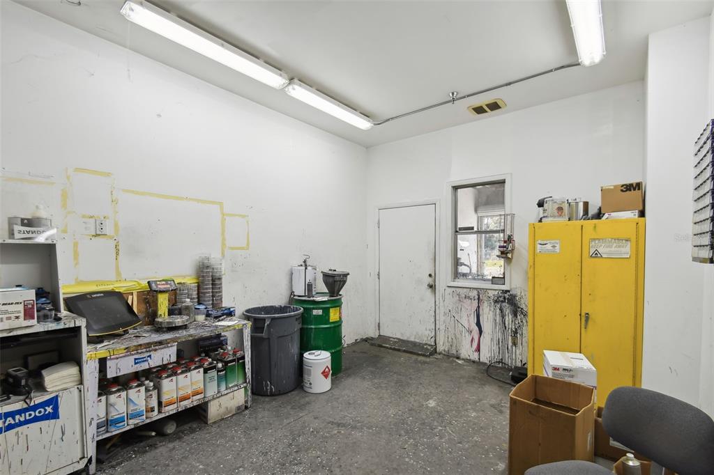 301 Southwest 6th Street Southwest Winter Haven, FL 33880 - Photo 16 of 31