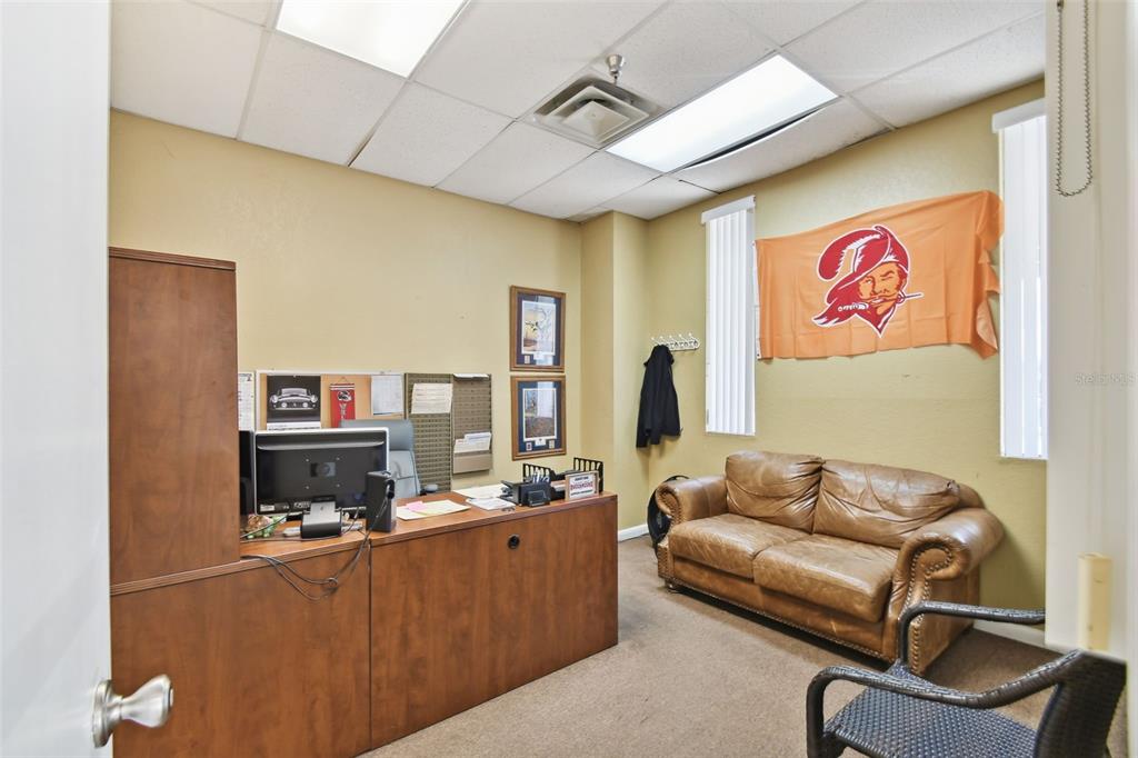 301 Southwest 6th Street Southwest Winter Haven, FL 33880 - Photo 4 of 31