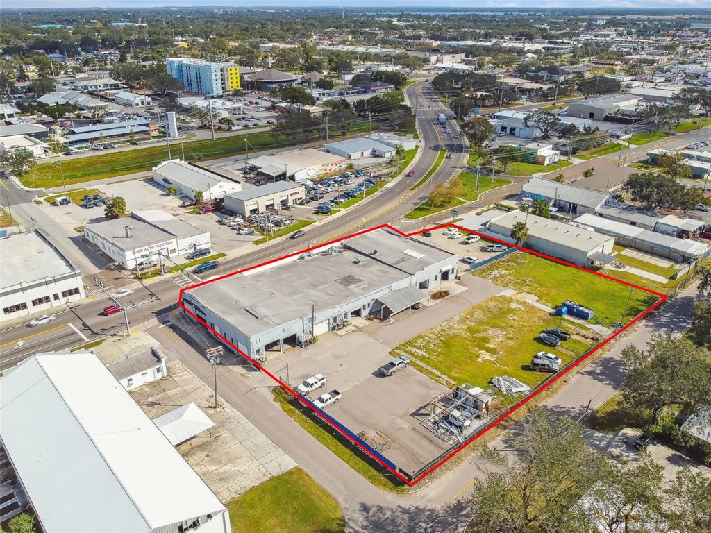 301 Southwest 6th Street Southwest Winter Haven, FL 33880 - Photo 8 of 31