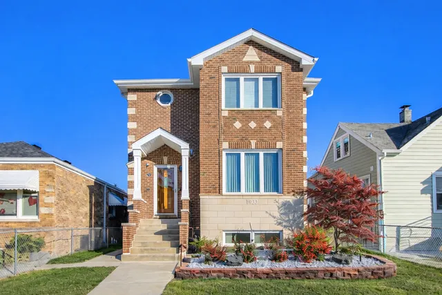 $699,000 | 3233 North Ozanam Avenue, Chicago, IL 60634