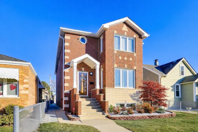 $699,000 | 3233 North Ozanam Avenue, Chicago, IL 60634