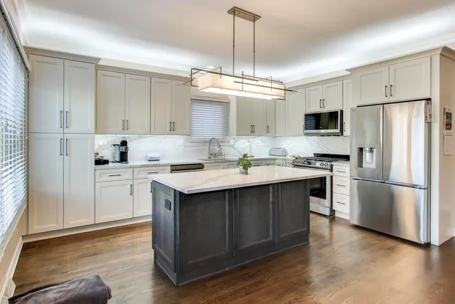 $699,000 | 3233 North Ozanam Avenue, Chicago, IL 60634