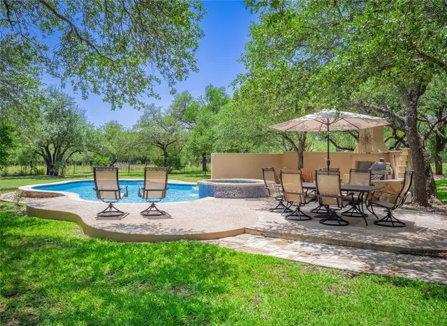 $875,000 | 104 East Rustle Cove, Georgetown, TX 78628