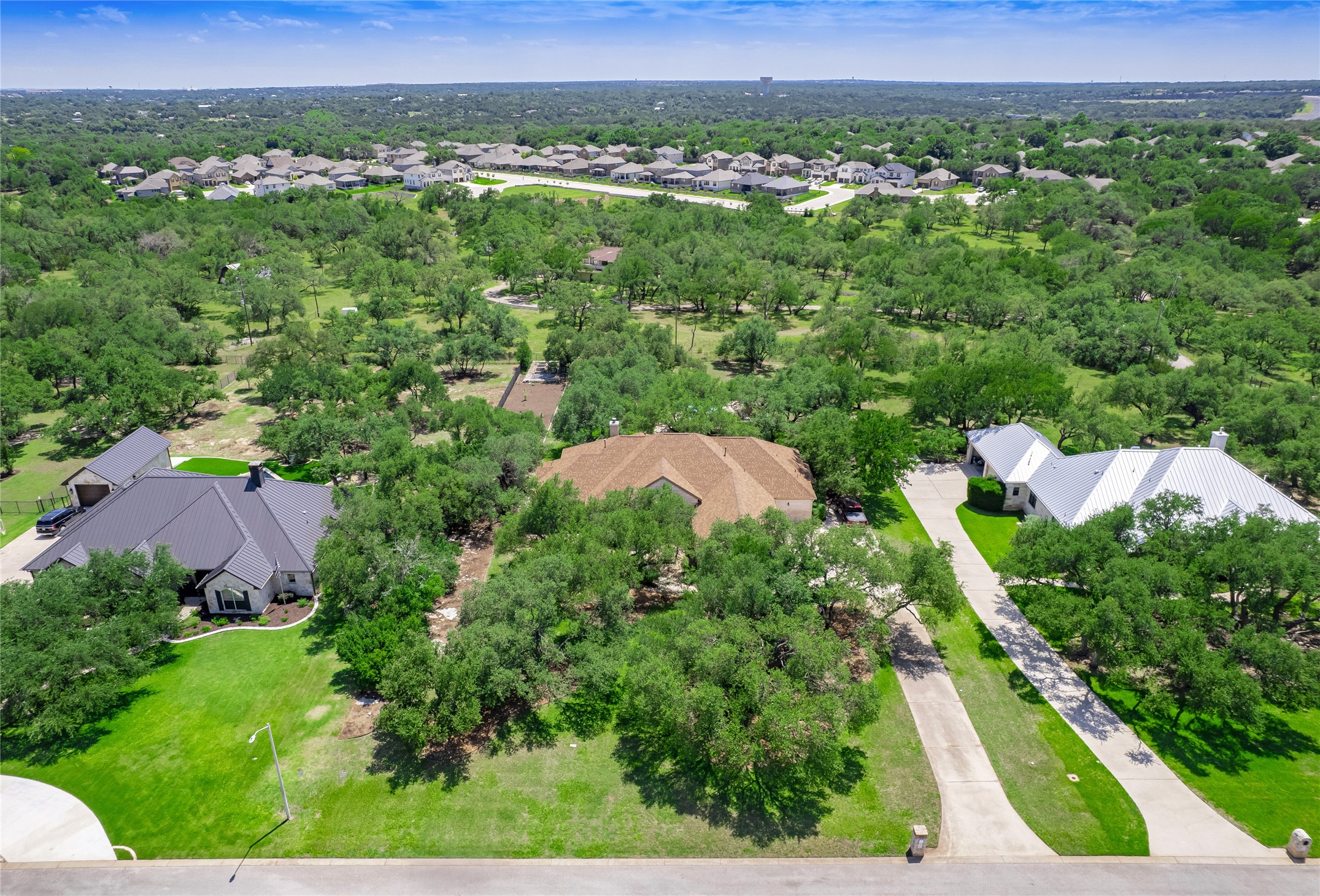 104 East Rustle Cove Georgetown, TX 78628 - Photo 37 of 40